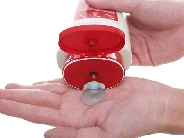Sữa Tắm Nam Old Spice Fiji 473g – mùi biển tươi mát, sạch thoáng