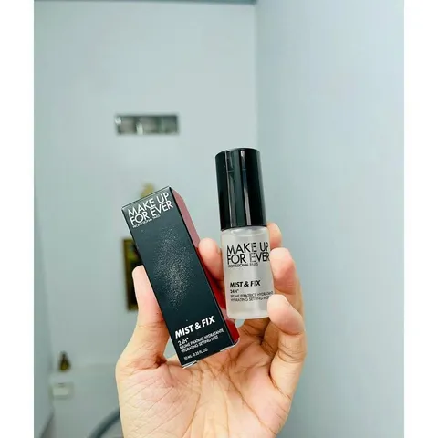 Xịt Khóa Makeup Make Up For Ever Mist & Fix 10ml - Giữ Lớp Trang Điểm Lâu Trôi, Kiềm Dầu Hiệu Quả, Dễ Sử Dụng
