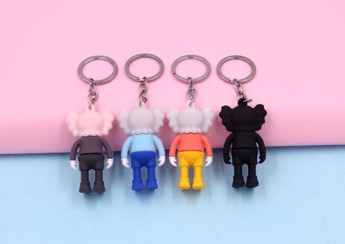 Móc Khóa Hình KAWS Nhiều Màu - Phụ Kiện Thời Trang Độc Đáo cho Fan KAWS, Tặng Quà Tuyệt Vời