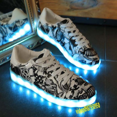 Giày Phát Sáng 7 Màu Cho Nam Nữ - Giày Chống Nước, Chống Xốc, Đèn LED Màu Sắc Đẹp, Thời Trang Dạo Phố