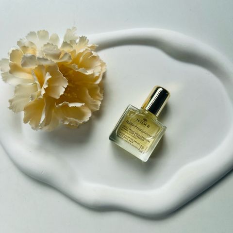Bộ Quà Tặng Nuxe Mini 10ml - Dầu Dưỡng Da & Kem Dưỡng 15ml Sang Trọng, Chăm Sóc Da Cao Cấp Từ Pháp