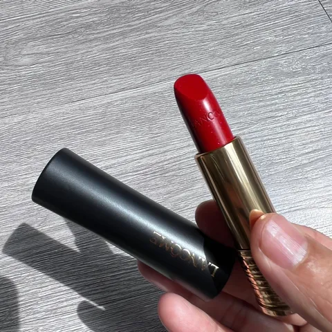 Son Lancôme 199 Tout Ce Qui Brille L'Absolu Rouge Cream - Son Môi Màu Đỏ Cam Chất Nhung, Dưỡng Ẩm, Fullsize Fullbox