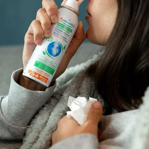 Xịt Rửa Mũi Puressentiel Respiratoire 100ml - Nước Biển & Hoa Cúc Bio Giảm Nghẹt Mũi, Dưỡng Ẩm, An Toàn Cho Người Lớn & Trẻ Em 10 Tuổi