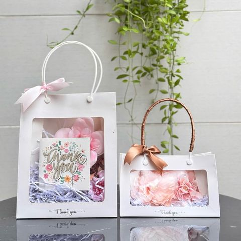 Giỏ hoa quà tặng sang trọng - Hộp hoa trang trí sinh nhật, 20/10, 8/3 - Quà tặng ý nghĩa cho phái đẹp và đối tác
