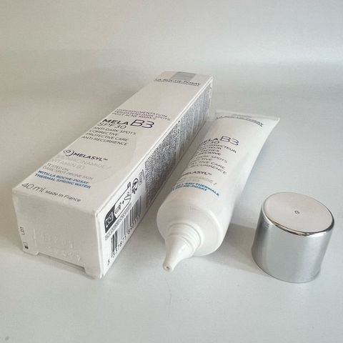 Kem Mờ Nám La Roche-Posay Mela B3 SPF30 40ml - Dưỡng Da Sáng, Làm Mờ Đốm Đen và Ngăn Ngừa Tác Hại Tia UV