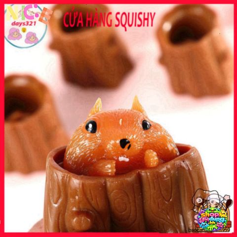 SÓC NÂU TRỐN TRONG GỐC CÂY Squishy Mochi - Đồ Chơi Thư Giãn Dễ Thương, Giải Tỏa Stress, Món Quà Tuyệt Vời Cho Trẻ Em Và Người Lớn