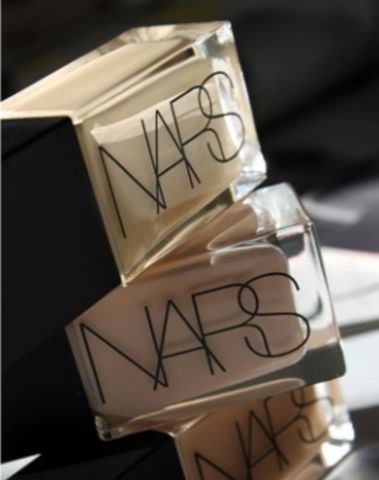 Kem Nền Nars Light Reflecting™ Foundation Tone L1 30ml - Chất lượng cao, che khuyết điểm tự nhiên, phù hợp mọi loại da.