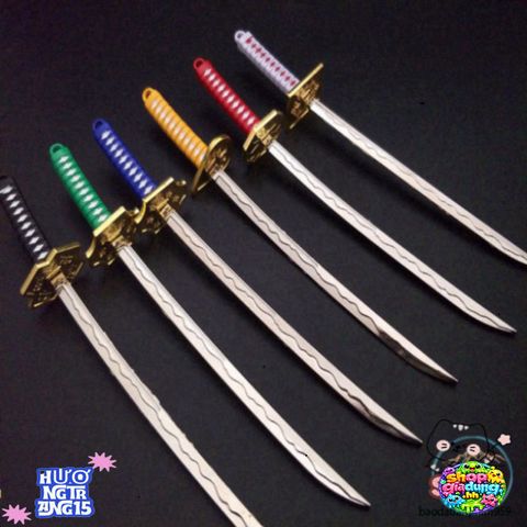 Móc Khóa Kiếm Katana Law One Piece Zoro - Hợp Kim Cao Cấp 16cm, Đồ Trang Trí Anime Nhật Bản, Quà Tặng Fan Hâm Mộ