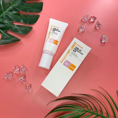 Kem Chống Nắng Nâng Tone Kiểm Dầu CNP Laboratory SPF42/PA+++ - Bảo Vệ Da Tốt Nhất, Kiểm Soát Dầu, Phù Hợp Mọi Loại Da