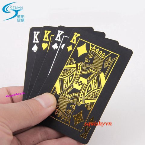 Bài Nhựa Eagle Cao Cấp Đen - Siêu Bền, Siêu Đàn Hồi, Chống Hút Nước, 52 Lá Bài + 2 Joker, Thích Hợp Để Trình Diễn Ảo Thuật