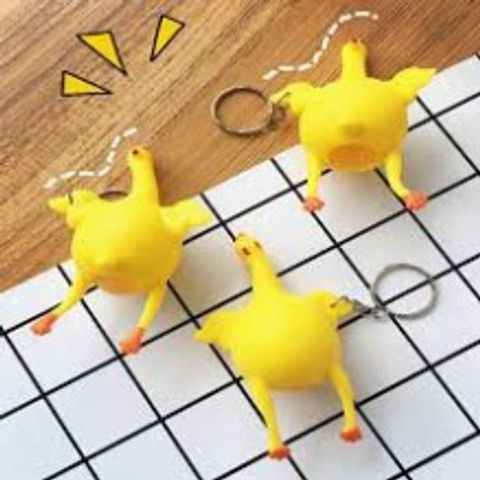Móc Chìa Khóa Gà Đẻ Trứng Vàng - Phụ Kiện Dễ Thương, Đồ Trang Trí Gáo Bơm Độc Đáo, Quà Tặng Hài Hước