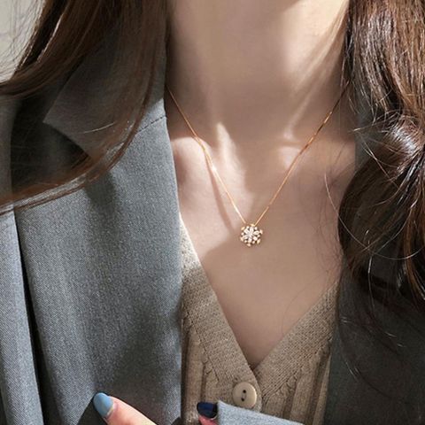 Dây Chuyền Hoa Tuyết Đính Đá Pha Lê Thời Trang - Vòng Cổ Thủy Tinh Thời Thượng, Phụ Kiện Sang Trọng, Tặng Cho Người Thân