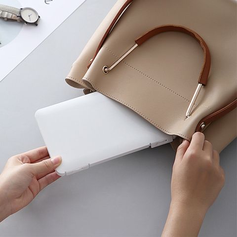 Hộp Đựng Khẩu Trang Y Tế Gấp Gọn Chống Bụi - Hộp Nhỏ Tiện Lợi Cho Mặt Nạ, Chất Liệu PP Bền Bỉ, Có Nắp Thời Trang