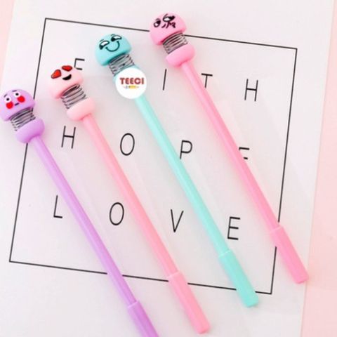 Bút Bi Emoji Cute Lò Xo Mực Đen T143 - Phụ Kiện Văn Phòng Đáng Yêu, Viết Mượt Mà, Nhiều Màu Sắc, Quà Tặng Học Tập Thú Vị