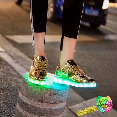 Giày Phát Sáng 7 Màu LED Kiểu Hàn Quốc Cho Nam Nữ - Giày Thời Trang Đi Party, Sự Kiện, Chống Nước, Có Dây Sạc