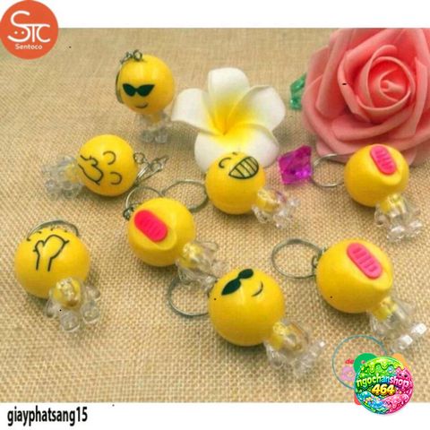 Móc Khóa LED Mặt Cười Emoji Phát Sáng – Phụ Kiện Thời Trang Rực Rỡ, Thiết Kế Xinh Xắn Cho Túi Xách & Chìa Khóa