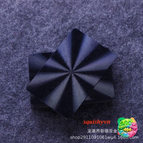 Bộ Bài Tây Cao Cấp Mạ Đen Vàng 24K Chống Thấm Nước - Bài Poker Nhựa PVC Độc Đáo cho Game Thủ và Ảo Thuật