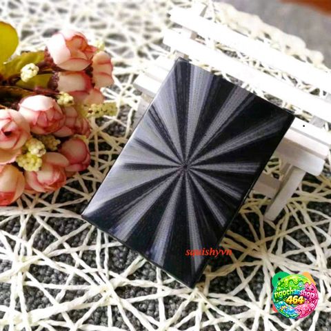Bộ Bài Tây Cao Cấp Mạ Đen Vàng 24K Chống Thấm Nước - Bài Poker Nhựa PVC Độc Đáo cho Game Thủ và Ảo Thuật