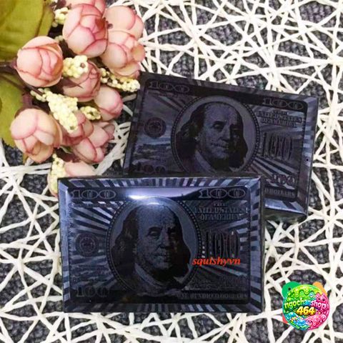 Bộ Bài Tây Cao Cấp Mạ Đen Vàng 24K Chống Thấm Nước - Bài Poker Nhựa PVC Độc Đáo cho Game Thủ và Ảo Thuật