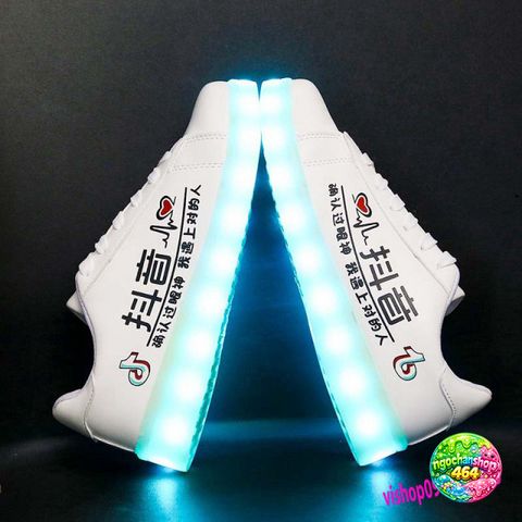 Giày LED Phát Sáng 7 Màu - Giày Đế Chống Nước Nam Nữ Cao Cấp, Chế Độ Nháy Đẹp Mắt, Thời Trang Đậm Chất Sống Ảo