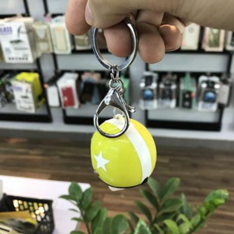 Móc Khóa Bé Ciu Đội Nón Bảo Hiểm Đáng Yêu - Phụ Kiện Trang Trí Chìa Khóa, Túi Xách Bằng Silicon Mềm Dẻo, Mũ Nhựa Chất Lượng