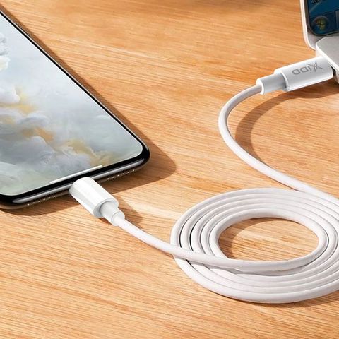 Cáp Sạc Nhanh PD60 Chất Lượng Cao Cho iPhone 11-17, iPad, MacBook, Android - Bền Bỉ, Tốc Độ Sạc Mạnh Mẽ, Đi Kèm Que Chọt Sim