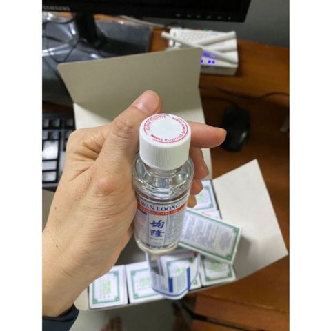 Dầu xoa bóp Kwan Loong 57ml - Giảm đau nhức cơ bắp, khớp và viêm khớp, hàng nhập khẩu từ Mỹ