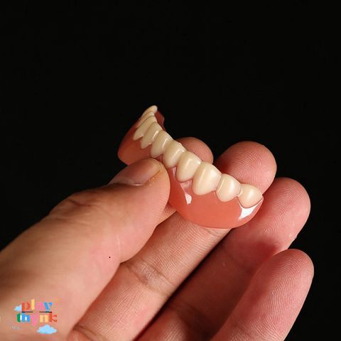 Răng Giả Silicon Dán Hàm Trên và Dưới - Nụ Cười Tỏa Sáng, An Toàn và Dễ Dàng Sử Dụng