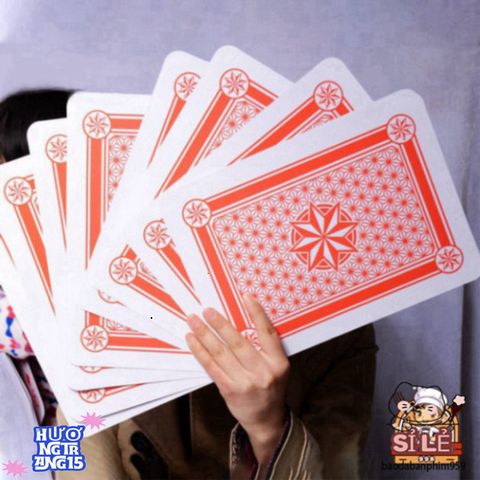 Bộ Bài Tây Khổng Lồ Gấp 9 Lần - Giải Trí Vui Vẻ Bên Gia Đình và Bạn Bè, Kích Thước A4 - Quà Tặng Độc Đáo