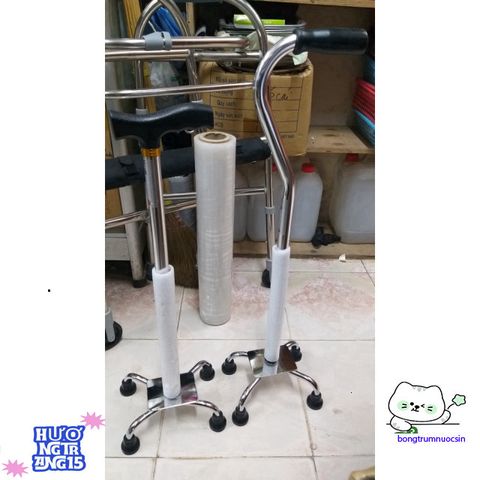 Gậy Chống 3/4 Chân Nhập Khẩu cho Người Cao Tuổi - Hỗ Trợ Đi Lại An Toàn, Chắc Chắn và Đẹp Mắt