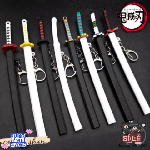 Móc Khóa Kim Loại Katana Zoro Law One Piece 16cm - Phụ Kiện Anime Nhật Bản Chống Gỉ, Quà Tặng Độc Đáo