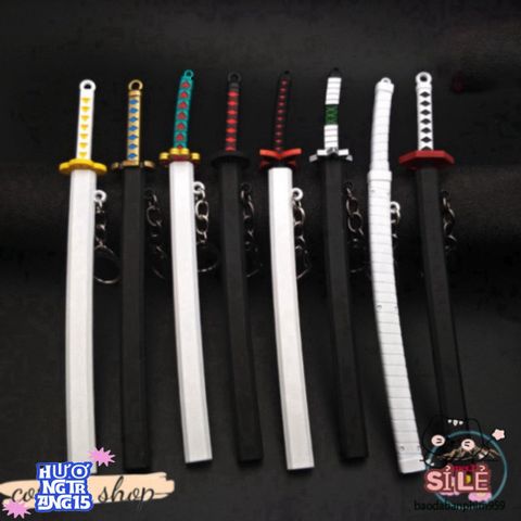 Móc Khóa Kim Loại Katana Zoro Law One Piece 16cm - Phụ Kiện Anime Nhật Bản Chống Gỉ, Quà Tặng Độc Đáo