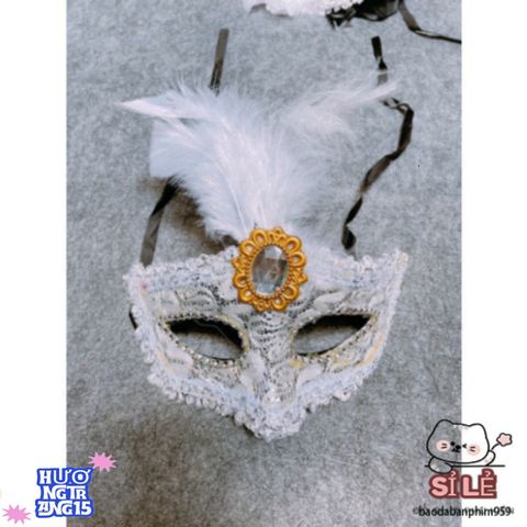 Mặt Nạ Hóa Trang Nửa Mặt Sang Trọng - Phụ Kiện Quý Tộc Cho Tiệc Halloween, Sự Kiện Đặc Biệt, Lễ Hội Nghệ Thuật
