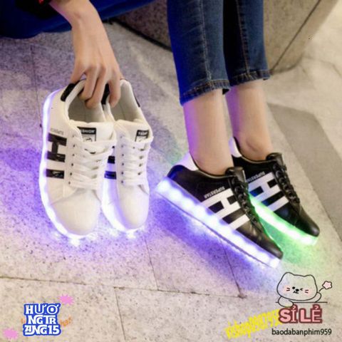 Giày Phát Sáng LED 7 Màu Nam Nữ - 11 Chế Độ Nháy - Đế Chống Nước và Chống Sốc cho Tiệc Tùng, Sự Kiện Đặc Biệt