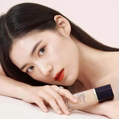 Kem Nền Estée Lauder Futurist Aqua Brilliance 30ml - Trang Điểm Cấp Ẩm, Có SPF20, Tông 1C0 Cool Porcelain, Chính Hãng Mỹ