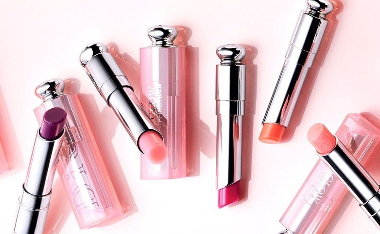 Son Dưỡng Dior Addict Lip Glow 025 Seoul Scarlet - Màu Đỏ Cam Dưỡng Ẩm Tốt Nhất Cho Mọi Tone Da, Làm Mềm Môi, Hương Thơm Dễ Chịu