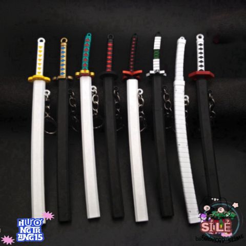 Móc Khóa Kiếm Katana Zoro Law One Piece 16cm - Quà Tặng Độc Đáo Cho Fan Anime, Phụ Kiện Thời Trang Sáng Bóng, An Toàn