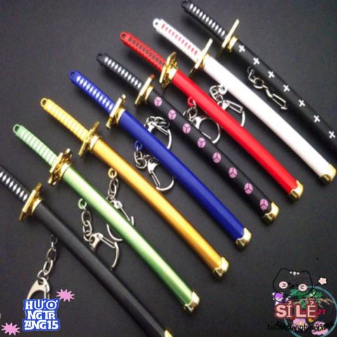 Móc Khóa Kiếm Katana Zoro Law One Piece 16cm - Quà Tặng Độc Đáo Cho Fan Anime, Phụ Kiện Thời Trang Sáng Bóng, An Toàn