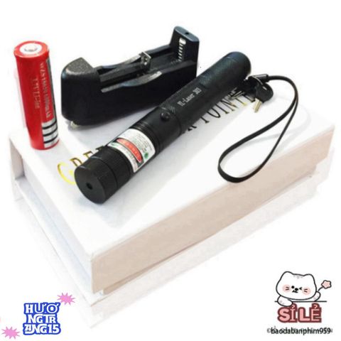 Đèn Pin Laser 303 Chính Hiệu - Tia Sáng Xanh Rực Rỡ, Chống Nước, Chiếu Xa 2km, Dụng Cụ Tiện Ích Cao Cấp Cho Du Lịch, Giảng Dạy, Thuyết Trình
