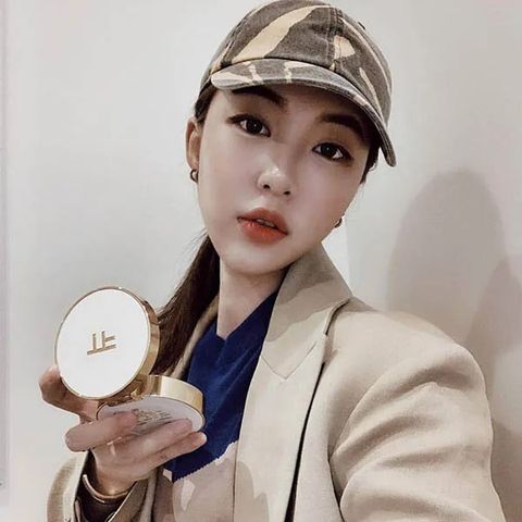 Phấn Nước Tom Ford Summer Soleil Glow Tone Up Foundation SPF40/PA++++ Tone 0.5 - Trang Điểm Cao Cấp, Rạng Rỡ, Chính Hãng Mỹ