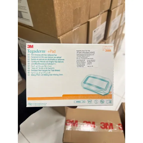 Băng phim dính y tế trong suốt có gạc vô trùng 3M™ Tegaderm™+pad 3589, size 9 x 15 cm | Xuất xứ Mỹ