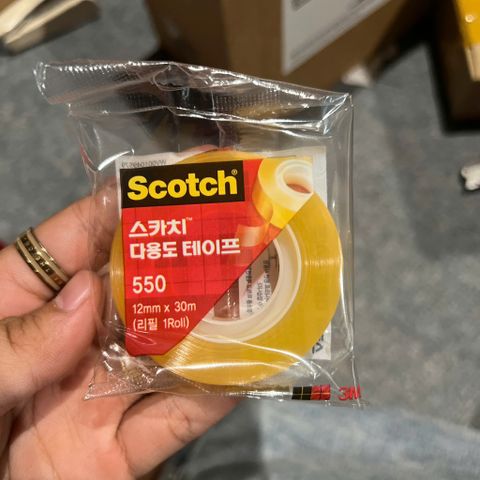 Hộp 12 cuộn băng keo kì diệu Scotch 3M 550, kích thước 12mm x 30m, thương hiệu Mỹ