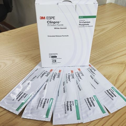 Varnish Ngừa Sâu Răng 3M™ Clinpro White 5% - Hộp 50 Gói, Chăm Sóc Răng Miệng Cho Trẻ Em, Sản Xuất Tại Mỹ