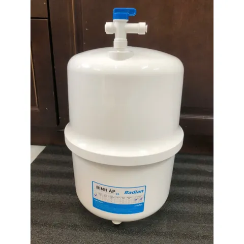 Bình áp Nhựa Radian Karofi 3.2G 7L - Bình chứa nước lọc RO an toàn, bền bỉ, nhỏ gọn để lắp đặt trong gầm bếp - Hàng chính hãng