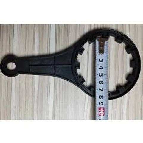Tay Vặn Cốc Màng RO Đen - Dụng Cụ Thay Lõi Lọc Nước Dễ Dàng - Độ Bền Cao, Chịu Nhiệt Tốt
