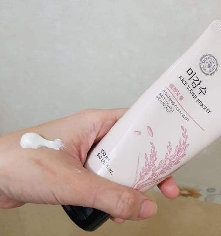 Sữa Rửa Mặt Gạo The Face Shop Rice Water Bright 150ml - Chiết Xuất Từ Gạo, Làm Sạch Sâu, Dưỡng Ẩm Cho Da Nhạy Cảm