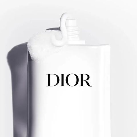 Sữa Rửa Mặt Tạo Bọt Dior La Mousse Off/On 150ml - Sản Phẩm Chăm Sóc Da Cao Cấp, Dịu Nhẹ, Phù Hợp Với Mọi Loại Da