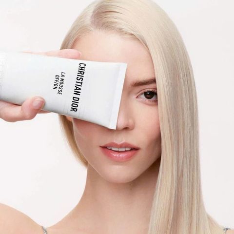 Kem Dưỡng Da Kiehl's Calendula Serum-Infused Water Cream 100ml - Chăm sóc da cao cấp, cấp ẩm và làm mềm da tự nhiên chính hãng