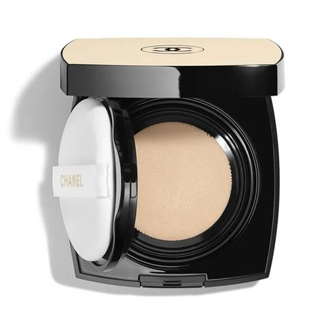 Phấn Nước Chanel Les Beiges Healthy Glow Gel Touch Foundation SPF 25 PA+++ 11g Tone B10 - Trang Điểm Tự Nhiên Đẹp Rạng Ngời