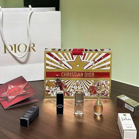 Set Quà Tết Dior Lucky 4 Món – Nước Hoa, Serum La Micro-Huile, Son 720 Satin Mini Chính Hãng, Quà Tặng Sang Trọng Cho Dịp Năm Mới